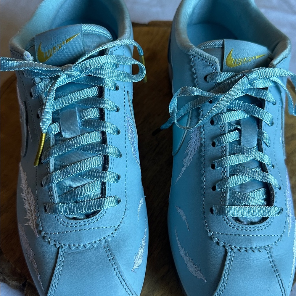 Nike *NWOB* Women's Classic Cortez Ocean Bliss Feather Sneakers - Picture 9 of 12
